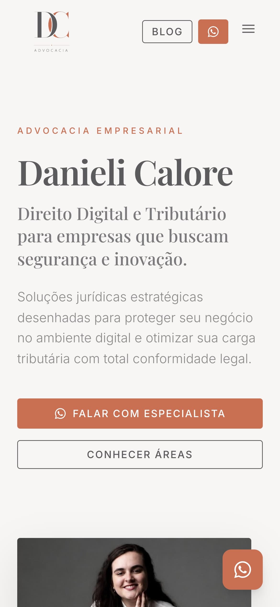 Landing page + blog para advocacia no celular